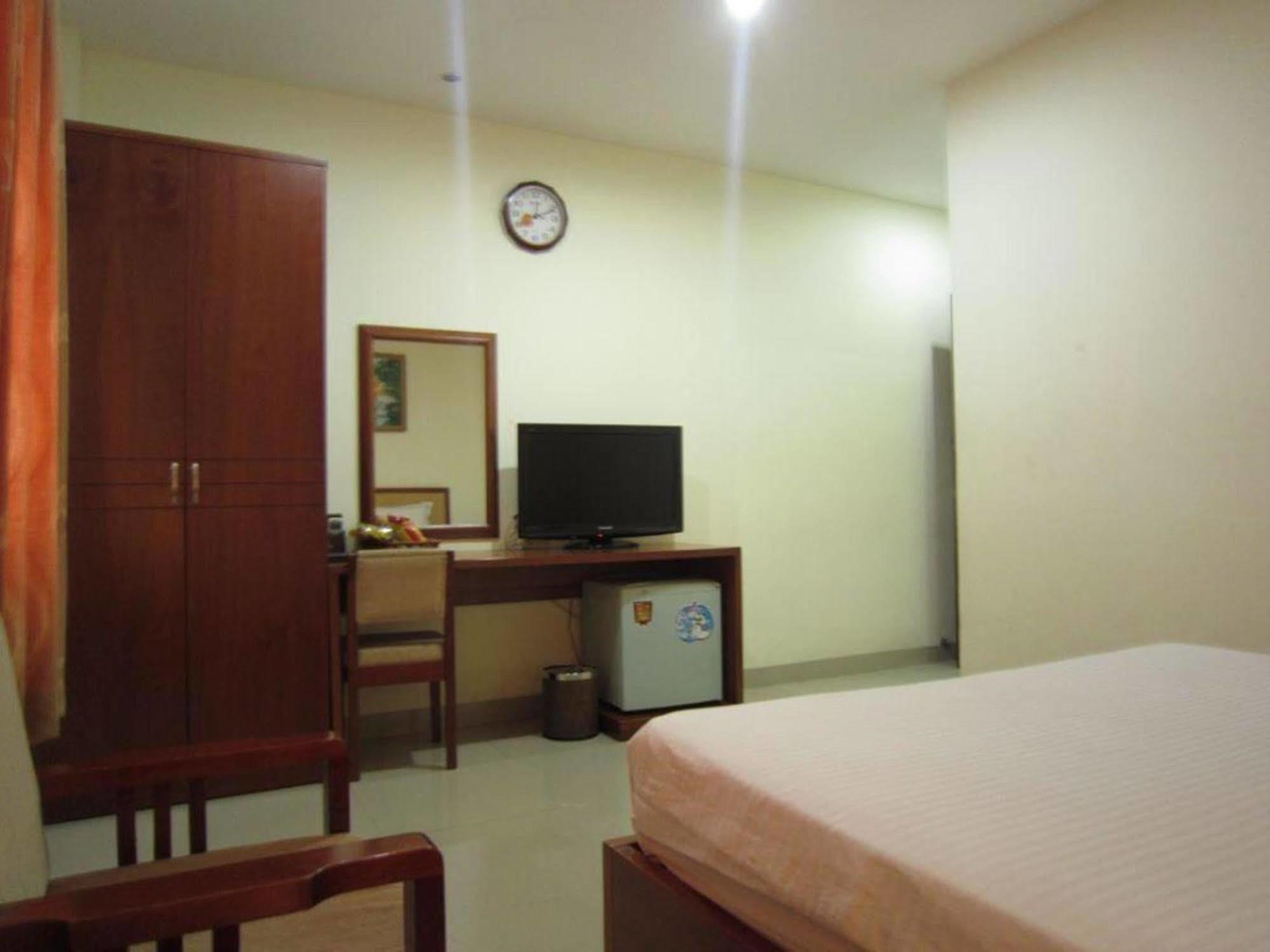 Reddoorz Ruby Star Hotel Truong Dinh Cidade de Ho Chi Minh Exterior foto