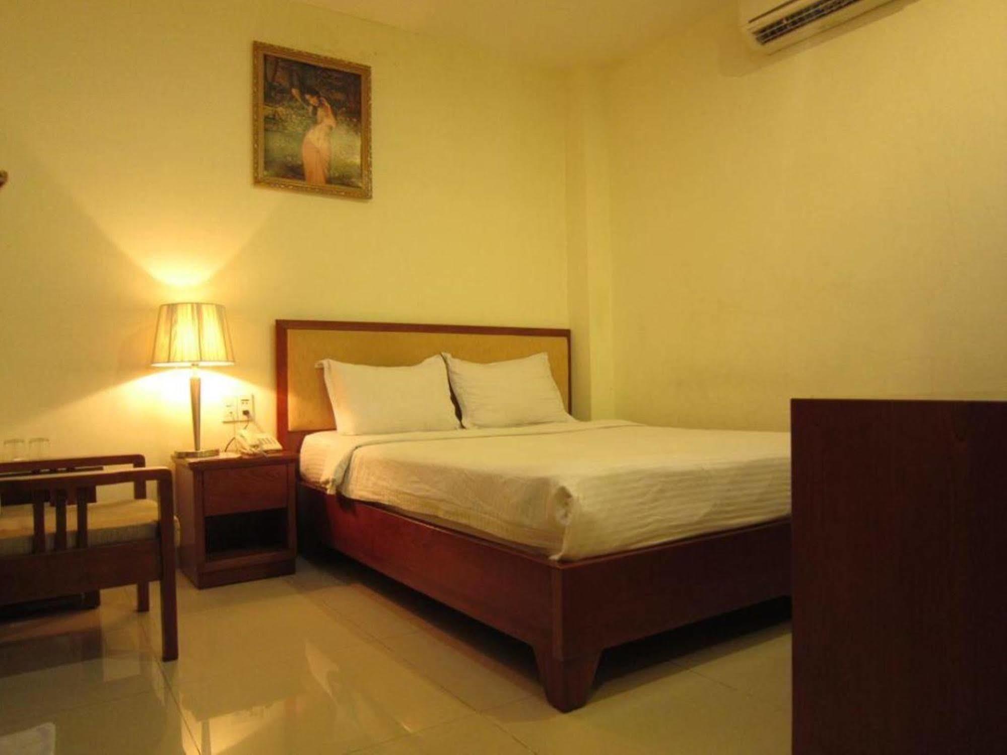 Reddoorz Ruby Star Hotel Truong Dinh Cidade de Ho Chi Minh Exterior foto