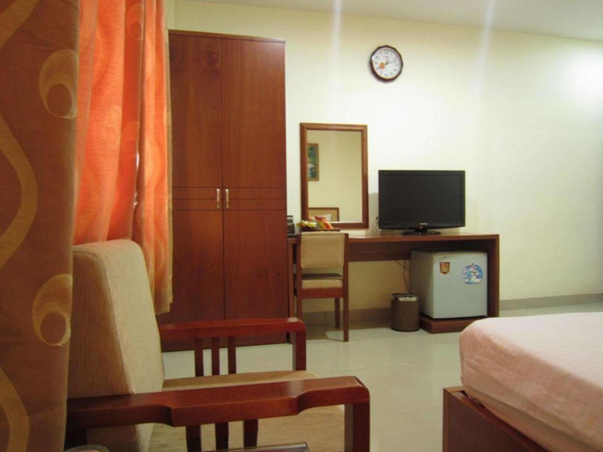 Reddoorz Ruby Star Hotel Truong Dinh Cidade de Ho Chi Minh Exterior foto